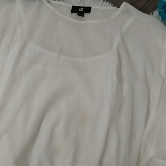 2/$24 IZ Byer Sheer Shimmer White Top Blou… - Picture 9 of 10